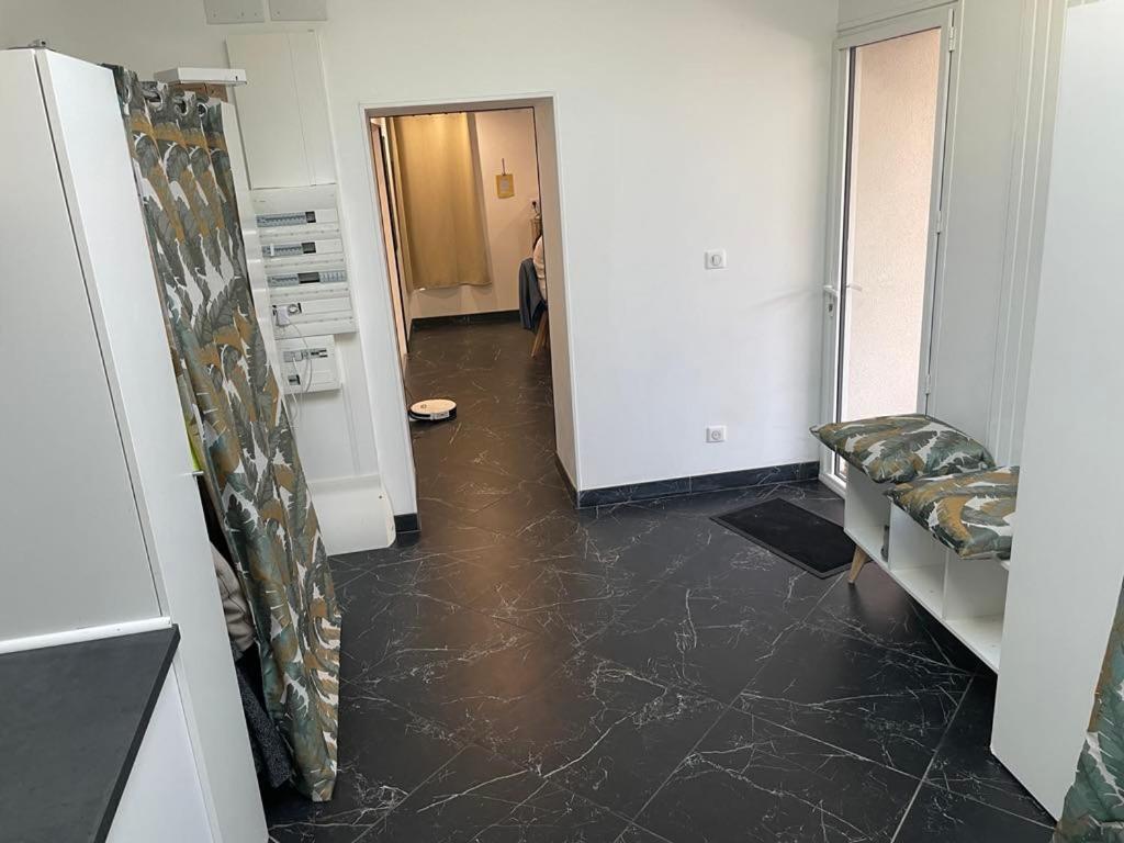 Maison 4 Avec Piscine Holiday home