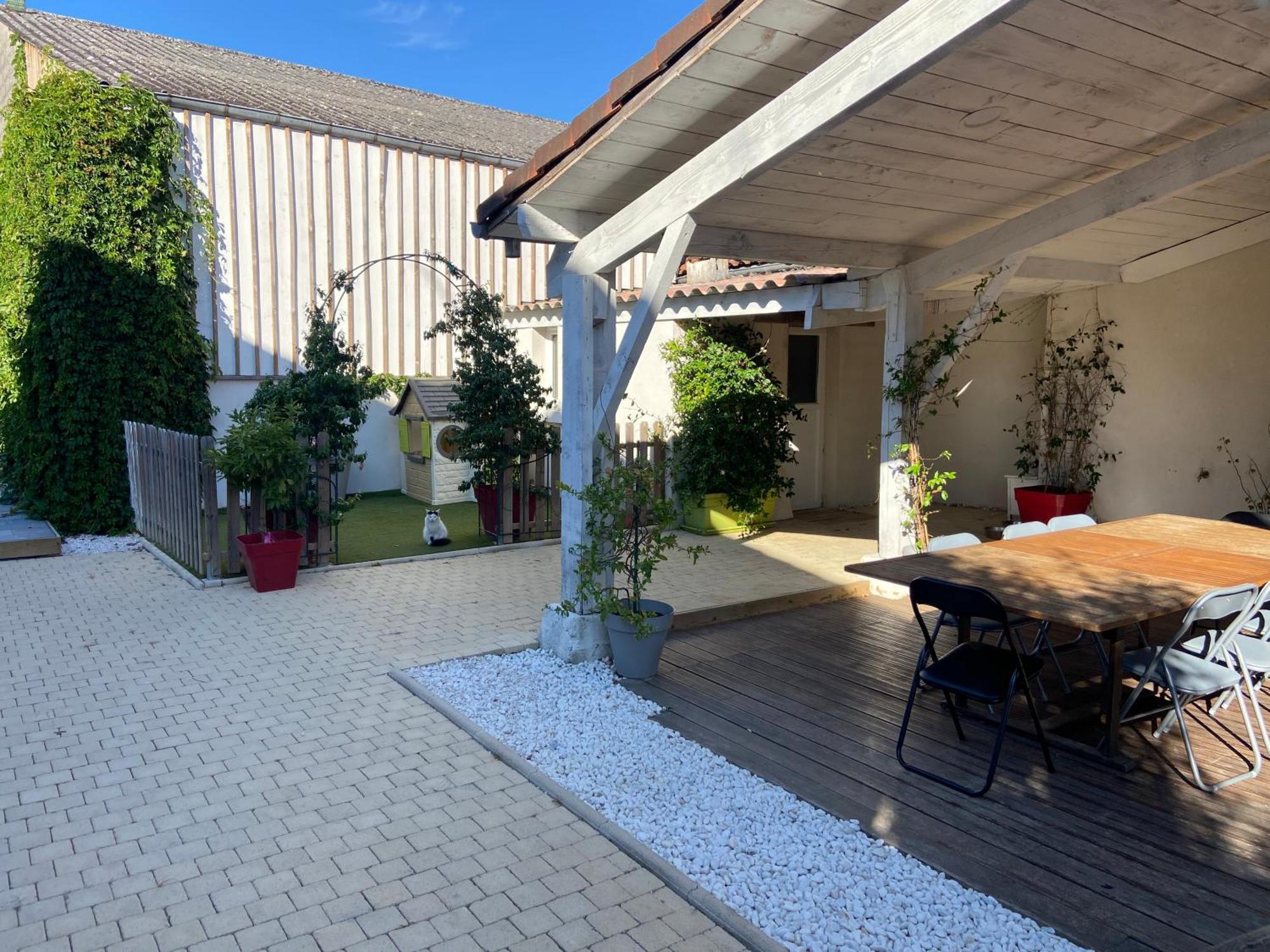 Maison 4 Avec Piscine Holiday home